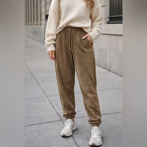 Happily Grey Velour Jogger Pants Tan Size Medium‎